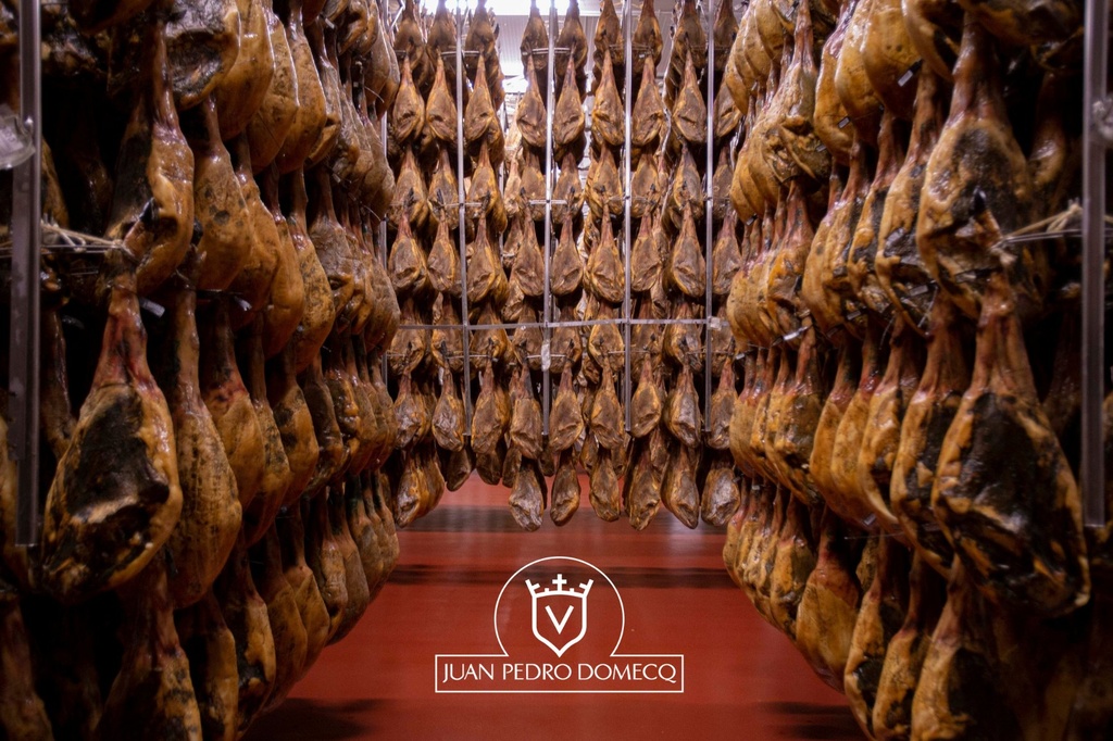 Le séchoir, jambons suspendus, Juan Pedro Domecq